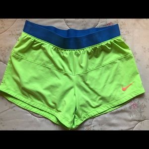 BRAND NEW NIKE SHORTS